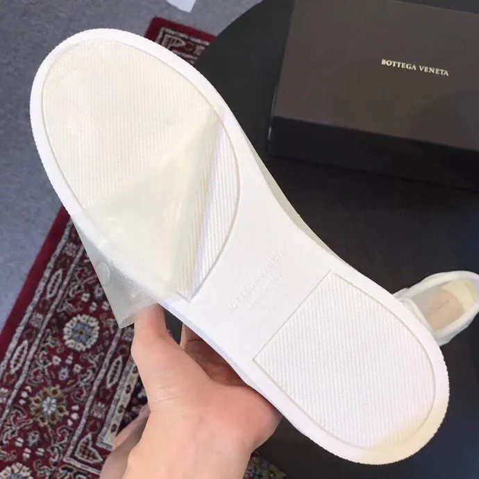 Men's men's shoes 💰420 [New style] 🎍🎍⚠️BOTTEGA VENETA) BV fashionable and casual classic, classic on sale ⬆️⬆️! (High quality) only better than genuine products from counters! Top handcrafted woven decoration [strong]💯💯 Breathable mesh lining plus mixed sheepskin and original latex feet! Genuine rubber anti-slip outsole! ! Super comfortable! Welcome to compare the authentic products at the counter! 38 to 44 (45 can be customized